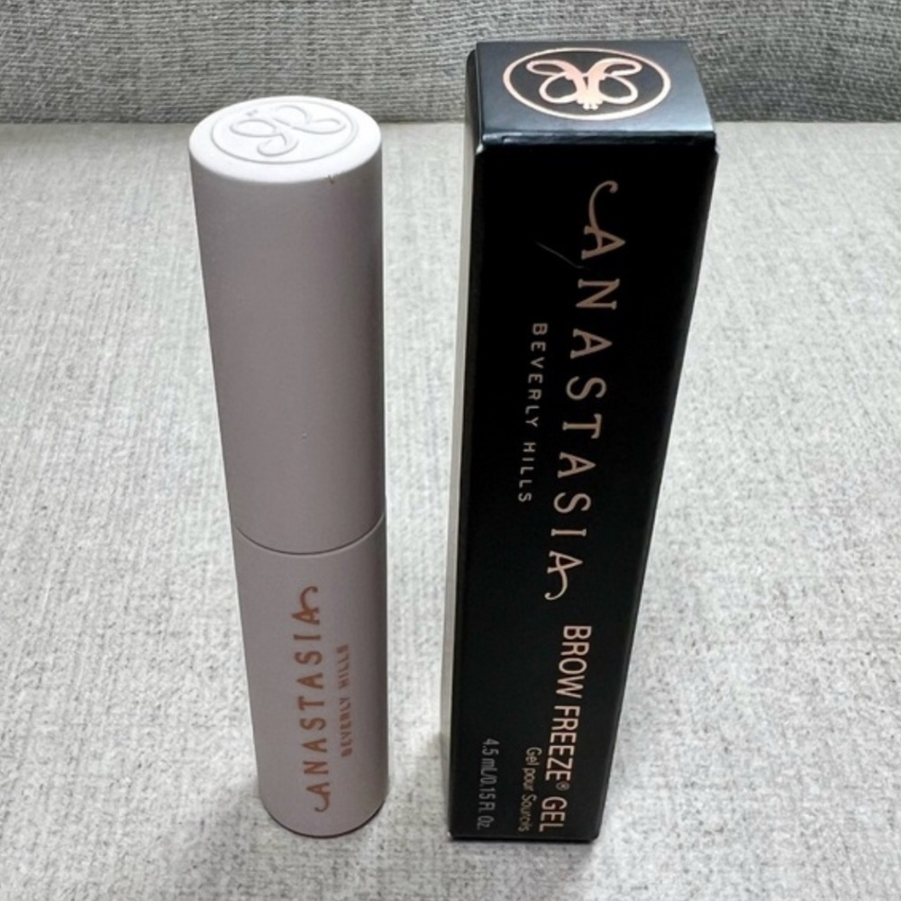 ❤️3 for $30❤️ Anastasia Beverly Hills Brow Freeze Gel mini